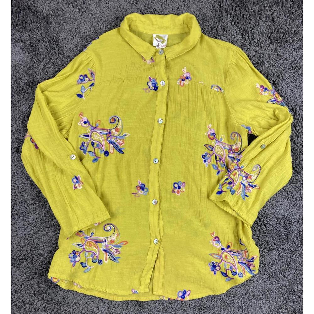 Fig & Flower Shirt Women Size L Tunic Roll Tab Button Golden Yellow Embroidered